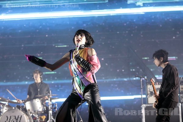YEAH YEAH YEAHS - 2023-08-26 - SAINT CLOUD - Domaine National - Scene de la Cascade - Karen Lee Orzolek - Nicholas Joseph Zinner - Brian Chase